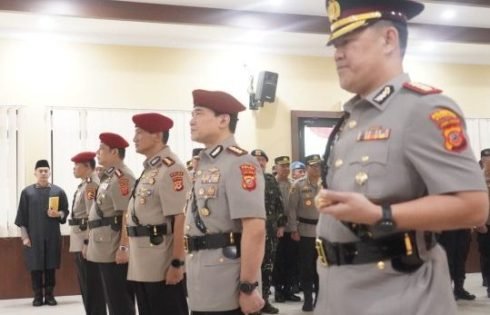Kapolda Jabar Lantik Kombes. Pol. Dedi Supriyadi Sebagai Kapolrestabes Bandung