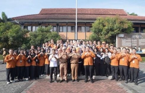 Bupati Garut Melepas Ribuan Petugas Sensus Ekonomi 2026