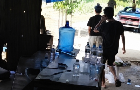 Viral… Emak – Emak Bongkar Dugaan Sarang Sabu di Labura, Polisi Langsung Gelar Penggerebekan