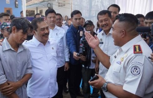 Menteri Imipas Tinjau Rumah Hasil Program Bedah Rumah Napi di Sukabumi