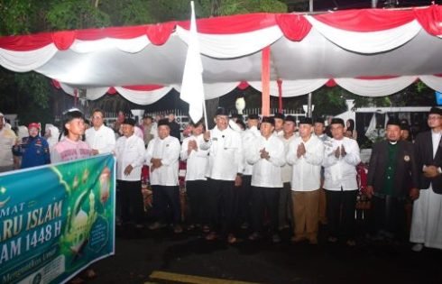 Bupati Sukabumi Lepas Pawai Obor 1 Muharram 1448 H, Gaungkan Semangat Hijrah dan Kebersamaan