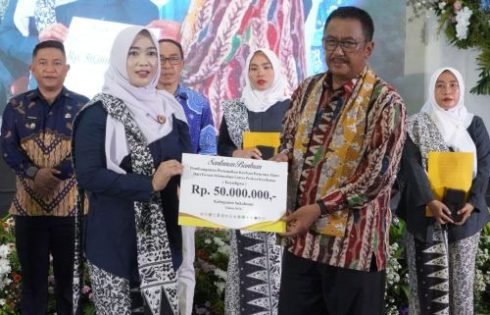 Bupati Sukabumi Apresiasi Peran Bidan pada HUT IBI Ke – 75