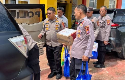 Polsek Pulau Derawan Hadirkan Kepedulian Nyata, Salurkan Bantuan Sosial di Momentum HUT Bhayangkara