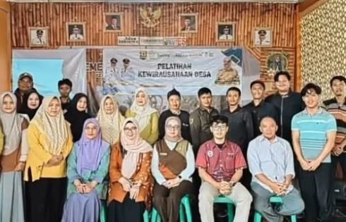 DKUKM Kabupaten Sukabumi Perkuat Ekonomi Desa Lewat Pelatihan Kewirausahaan di Kebonpedes