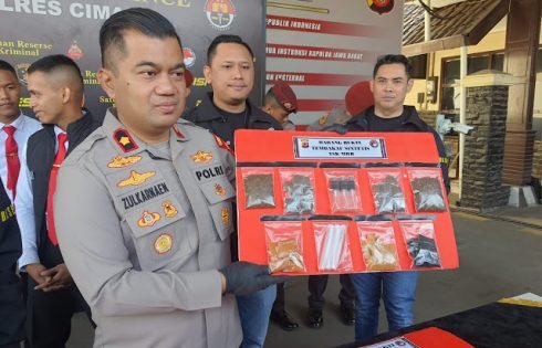 Selebgram Bandung Ditangkap, Diduga Edarkan Ketamin Cair dalam “Pod Getar” Seharga Rp. 8 Juta