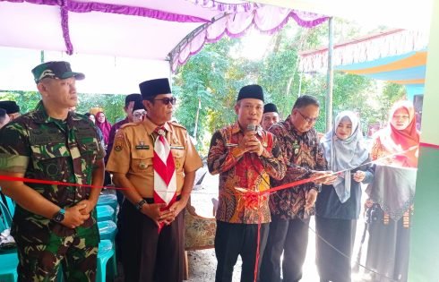 Ketua DPRD Nanang Permana Tegaskan Bangunan MTs Negeri 16 Harus Dirawat Bersama