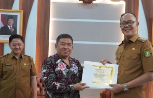 Pemkot Sukabumi Lepas 24 ASN Purnatugas, Wali Kota Apresiasi Pengabdian Puluhan Tahun
