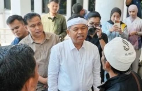 Dedi Mulyadi, “Kami Gagal Menyiapkan Sekolah Negeri Untuk Seluruh Rakyat”