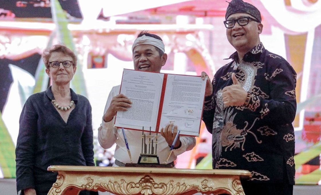 Pemprov Jabar Buka Peluang Guru dan Siswa Belajar ke Inggris