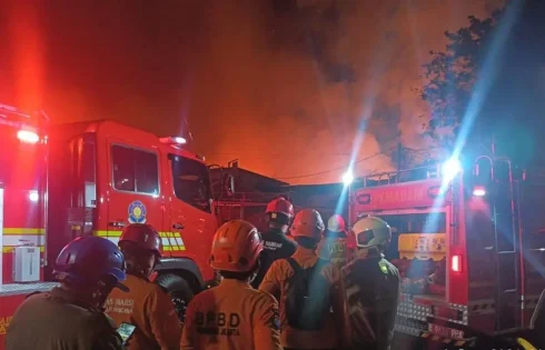 Kebakaran Hebat di Kemayoran, Ratusan Personel Gabungan Dikerahkan