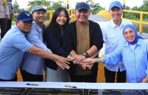 Perkuat Akses dan Ekonomi Warga, Herman Deru Resmikan Jembatan di OKI