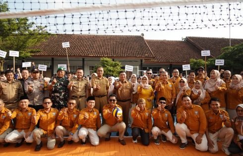 Bupati Garut Buka Invitasi Bola Voli ke – 8 SMKN 10 Garut, Dorong Pembinaan Atlet Muda