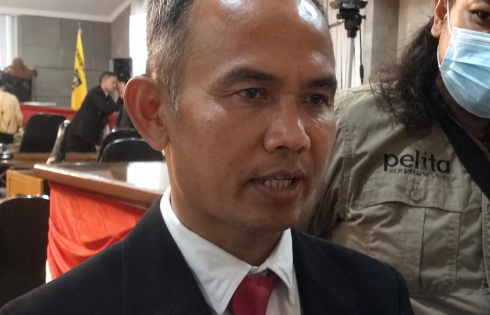Rojab Asy’ari : Hak Angket Bukan Barang Terlarang, DPRD Sukabumi Siap Fasilitasi Jika Dukungan Cukup