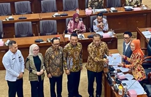 RUU Perkoperasian Mulai Dibahas, Pemerintah Siapkan LPS Koperasi dan Perkuat Koperasi Merah Putih