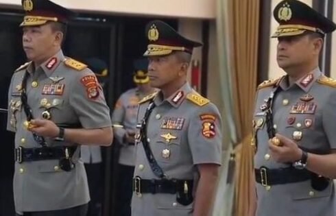 Tongkat Komando Polda Jawa Barat Resmi Beralih, Irjen. Pol. Pipit Rismanto Jabat Kapolda Jabar