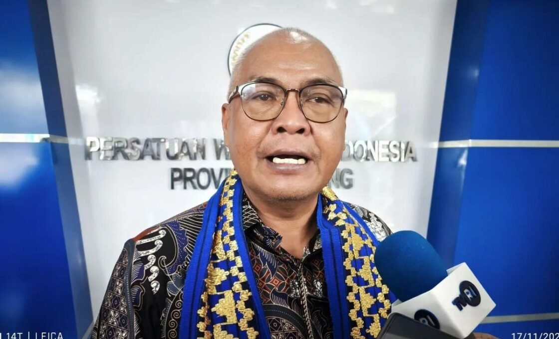 PWI Pusat Tegur Hotman Paris: Advokat Wajib Jaga Etika Saat Hadapi Wartawan