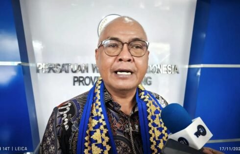 PWI Pusat Tegur Hotman Paris: Advokat Wajib Jaga Etika Saat Hadapi Wartawan