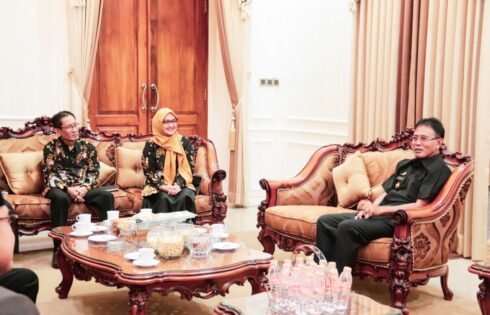 Bupati Herdiat Terima Silaturahmi Rektor Baru Unigal, Perkuat Sinergi Untuk Kemajuan Ciamis