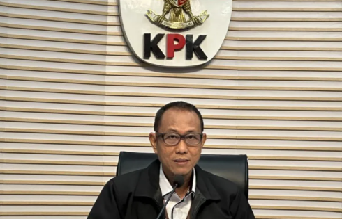 KPK Dalami Peran Kementerian Kehutanan dalam Dugaan Gratifikasi Pelepasan Kawasan Hutan yang Menjerat Bupati Kuansing