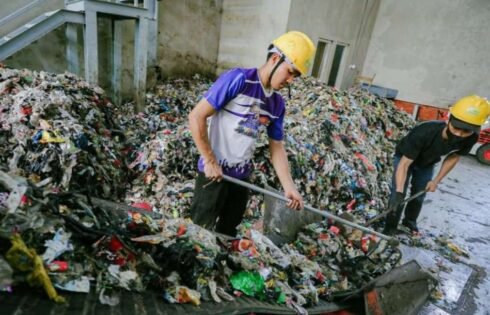 Sekda Bandung Minta Seluruh ASN Jadi Garda Terdepan Tangani Sampah
