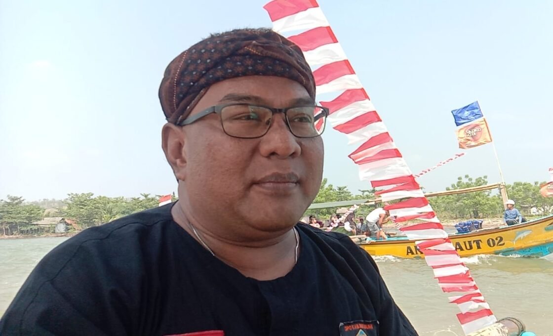 Anggota DPRD Kab Sukabumi, Ujang Abdul Rohman, Dorong Syukuran Nelayan Desa Ciwaru Jadi Penggerak Pelestarian Budaya