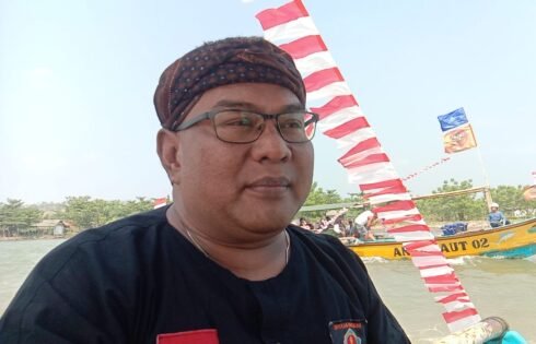 Anggota DPRD Kab Sukabumi, Ujang Abdul Rohman, Dorong Syukuran Nelayan Desa Ciwaru Jadi Penggerak Pelestarian Budaya