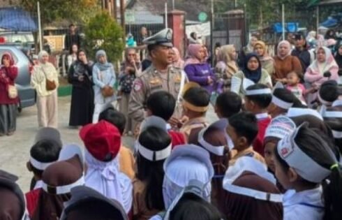 Polres Garut Manfaatkan MPLS Untuk Tanamkan Budaya Tertib Lalu Lintas Sejak Dini