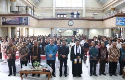 Gubernur Maluku Resmikan Gedung Pastori I Jemaat GPM Galala – Hative Kecil, Dijadikan “Laboratorium Kasih” Untuk Melayani Umat