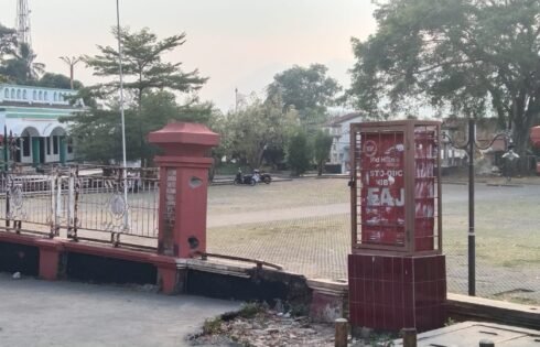 Sebulan Pasar Malam Cibatu Berakhir, Janji Perbaikan Pagar Alun-alun Belum Terwujud, Warga Pertanyakan Dana Sewa