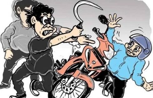 Gerombolan Bercelurit Teror Warga di Cianjur, Rampas Motor Korban Yang Kabur Ketakutan
