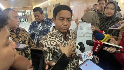menhut-klarifikasi-soal-pertemuannya-dengan-bupati-kuansing-sebelum-ott-kpk-1783054648801_169