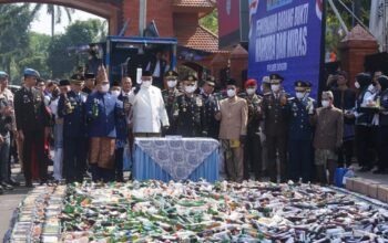 HUT ke – 81 RI, Forkopimda Bogor Musnahkan 1,5 Juta Obat Keras, Sabu hingga Ribuan Botol Miras