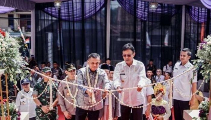 Bupati Ciamis Resmikan Kantor Desa Awiluar, Dibangun Dari Hibah Warga