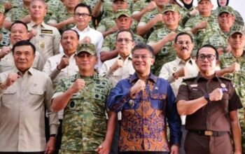 Menko Polkam Djamari : Jangan Putus Komunikasi Dengan Rakyat, Keamanan Tak Bisa Dijaga Sendiri