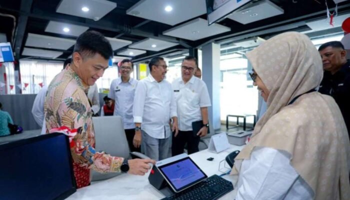 Bandung Diuji Kinerja PTSP dan Percepatan Berusaha, Farhan: Perizinan Harus Jadi Pengungkit Investasi
