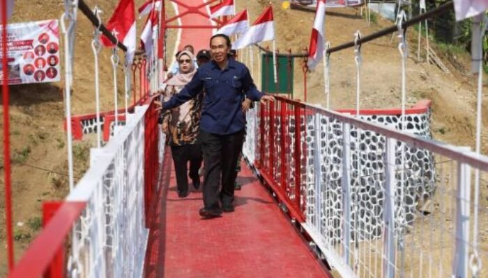 Sekda Sukabumi Ikuti Peresmian 3.395 Jembatan Garuda dan 3.000 Titik Air Bersih