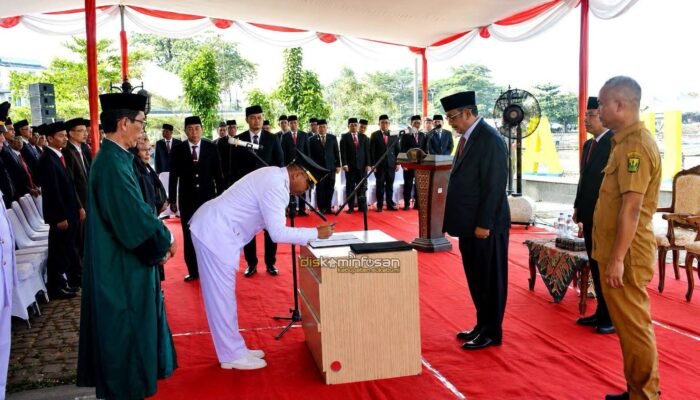 327 Pejabat Administrator dan Pengawas di Pemkab Sukabumi Dilantik