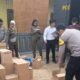 Satpol PP Sukabumi Sita 4.000 Botol Miras dari Rumah Kontrakan
