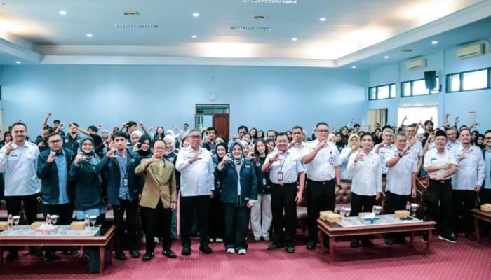 Sekda Ciamis Tutup Riset dan Praktik Unpas
