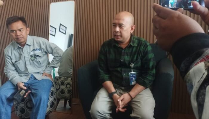 Bulog Cianjur Salurkan Bantuan Pangan, 398 Ribu Warga Terima Beras