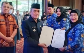 Pemkab Ogan Ilir Serahkan SK Penugasan 37 Guru Sebagai Kepala UPT Satuan Pendidikan