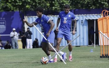 Tiga Pemain Persib Mulai Pulih, Guaycochea Masih Absen