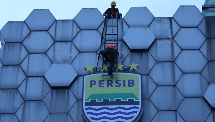 FIFA Cabut Permanen Registration Ban Persib, Perkara Robert Rene Alberts Resmi Ditutup