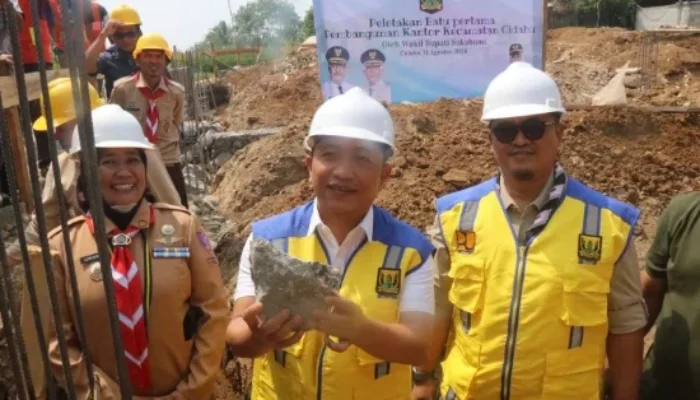Kantor Kecamatan Cidahu Mulai Dibangun, Andreas Tekankan Transparansi dan Kualitas