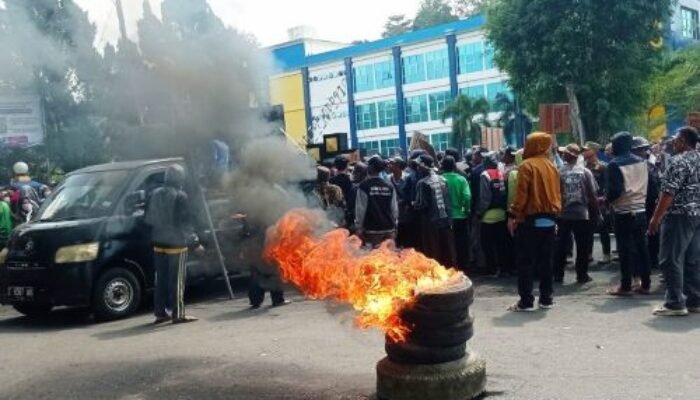 Ratusan Warga Merayungsari Minta BBWS Tuntaskan Hambatan Proyek Apur Lama