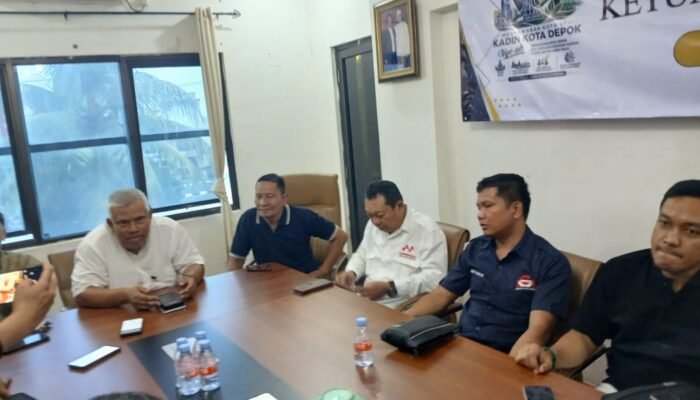 Rudi Malau Mundur, Dr. Karlina Calon Tunggal Ketua Kadin Depok