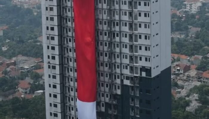 MURI Catat Rekor Dunia! Bendera Merah Putih 120 Meter Kibarkan Semangat Kemerdekaan Dari Apartemen Evenciio Depok