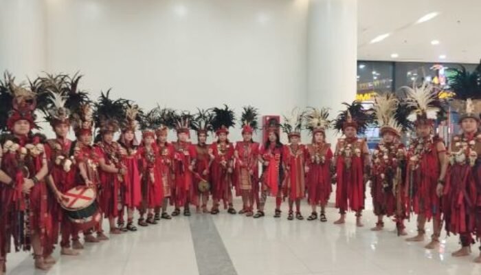 Gemuruh Semangat Kemerdekaan ! Tarian Perang Kawasaran Minahasa, Sulawasi Utara/ MANADO , Guncang Atrium Margocity Depok