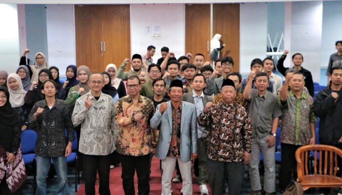 Dialog Nasional Awaken Chapter 2, BEM UM Bandung Gaungkan Persatuan dan Kebangkitan Umat