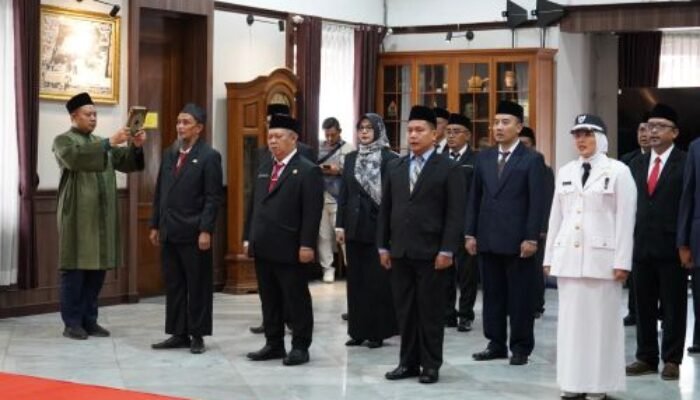 Menuju Birokrasi Modern, Pemkot Sukabumi Lantik 24 Pejabat Berbasis Kinerja